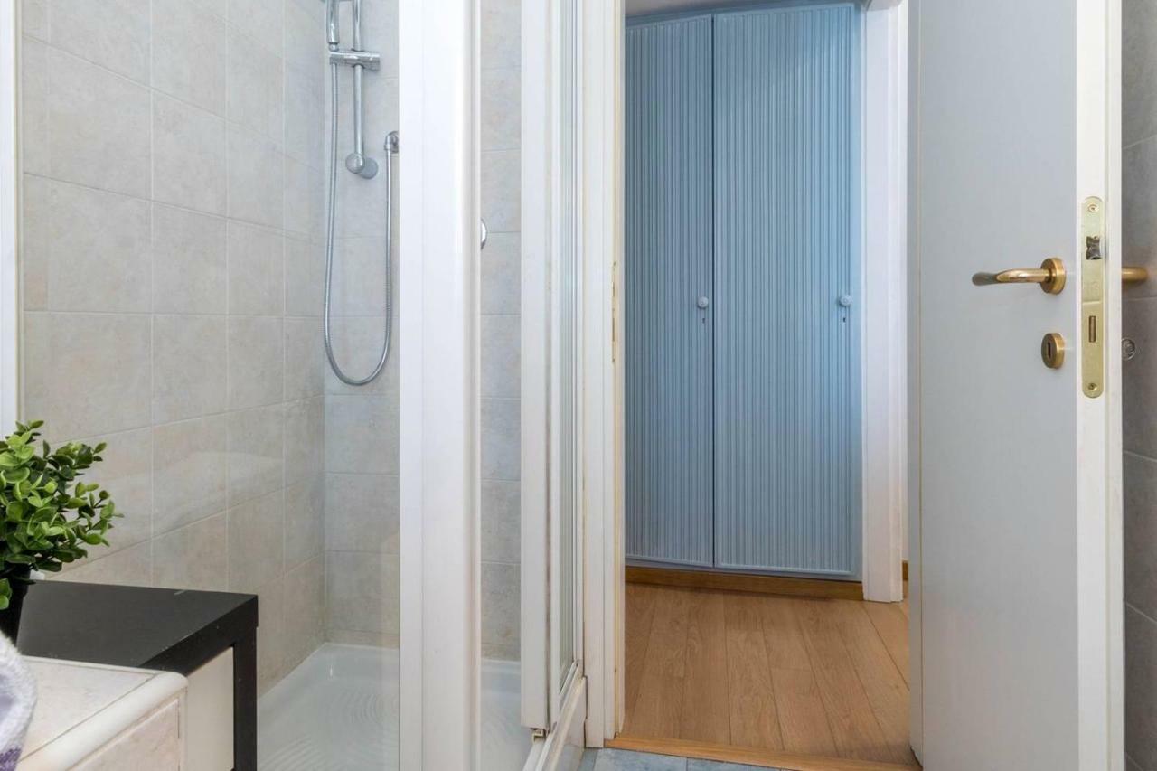 Hintown San Vincenzo Apartment Милан Экстерьер фото